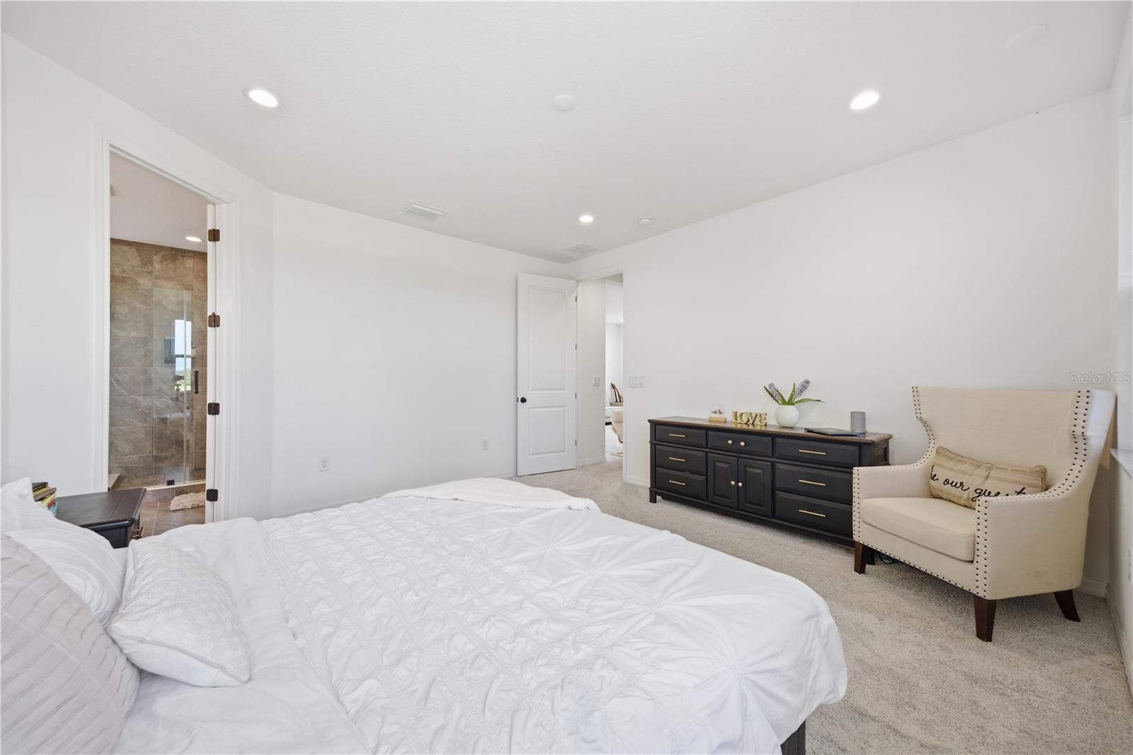 ISLES AT BAYVIEW PH I SUBPH A & B - Residential Lease
