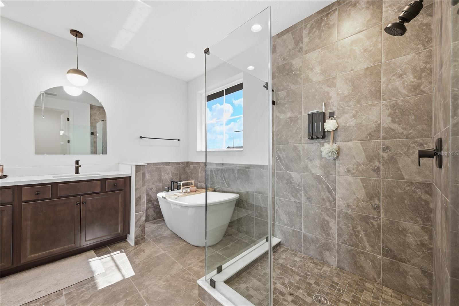 ISLES AT BAYVIEW PH I SUBPH A & B - Residential Lease