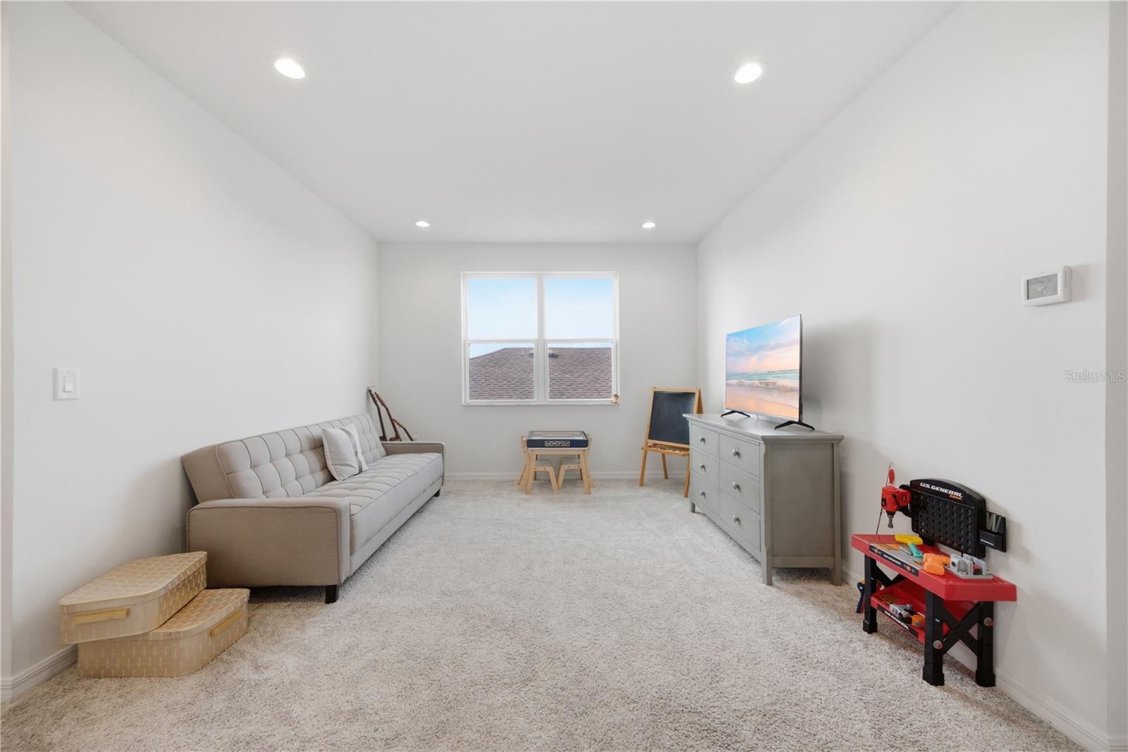 ISLES AT BAYVIEW PH I SUBPH A & B - Residential Lease