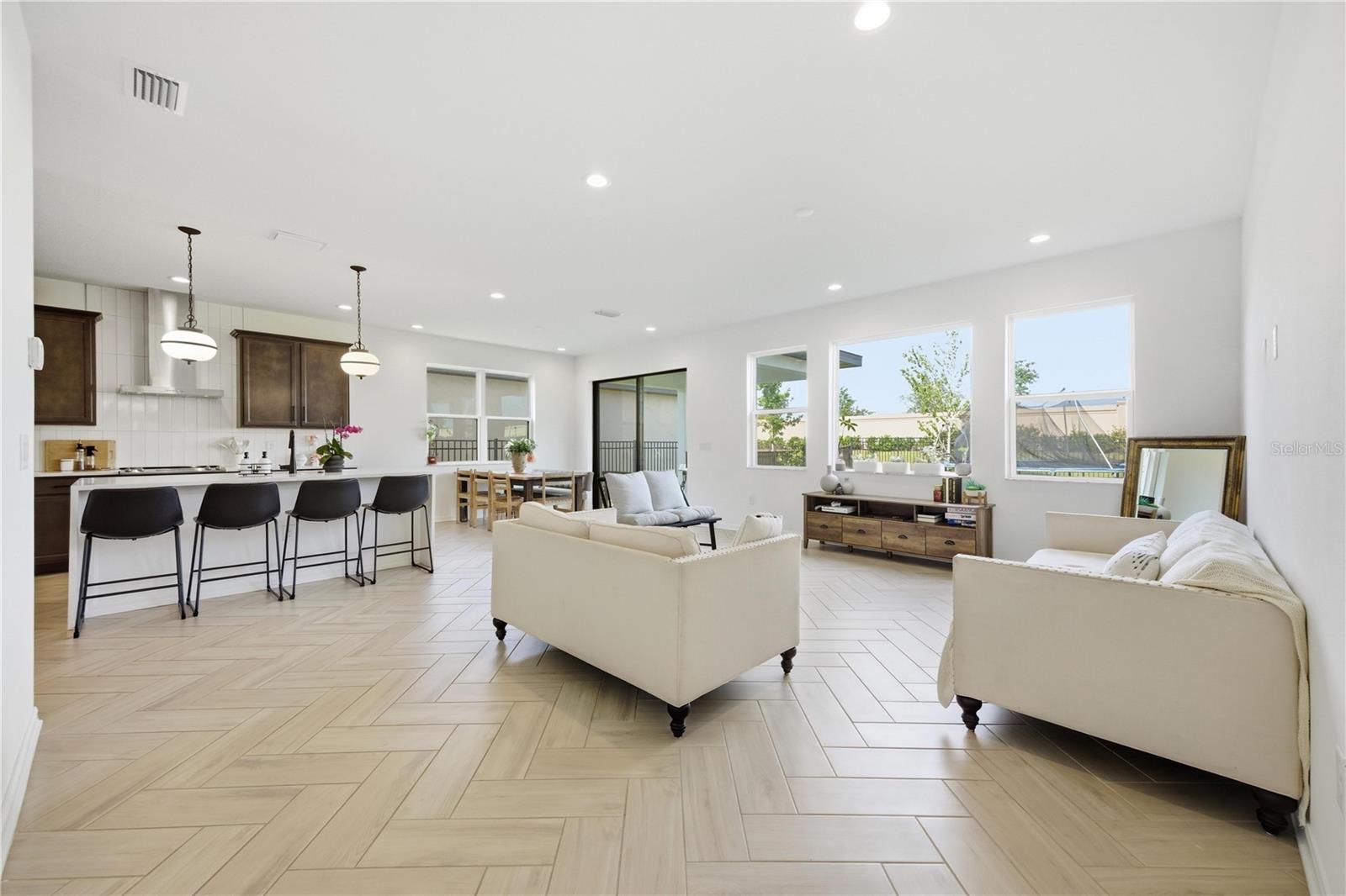 ISLES AT BAYVIEW PH I SUBPH A & B - Residential Lease