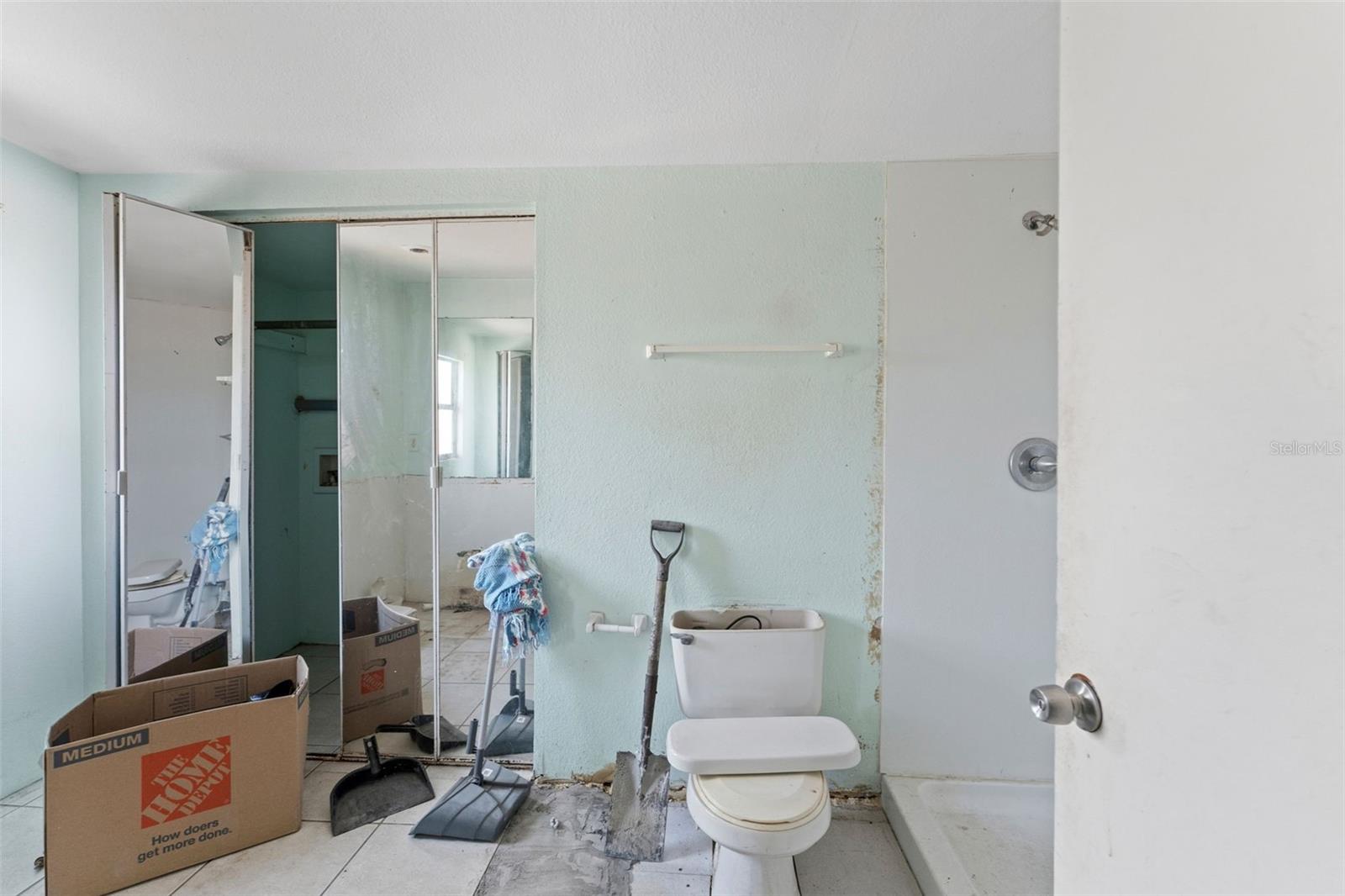 PINE KNOLL - Commercial Sale