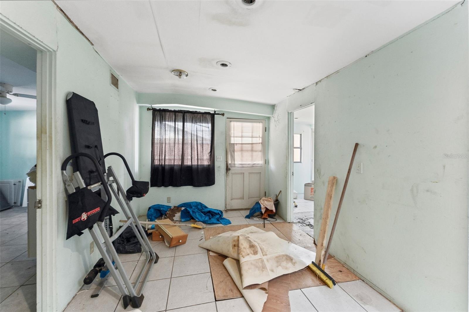 PINE KNOLL - Commercial Sale