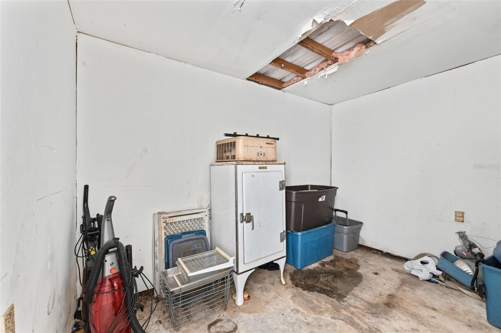 PINE KNOLL - Commercial Sale