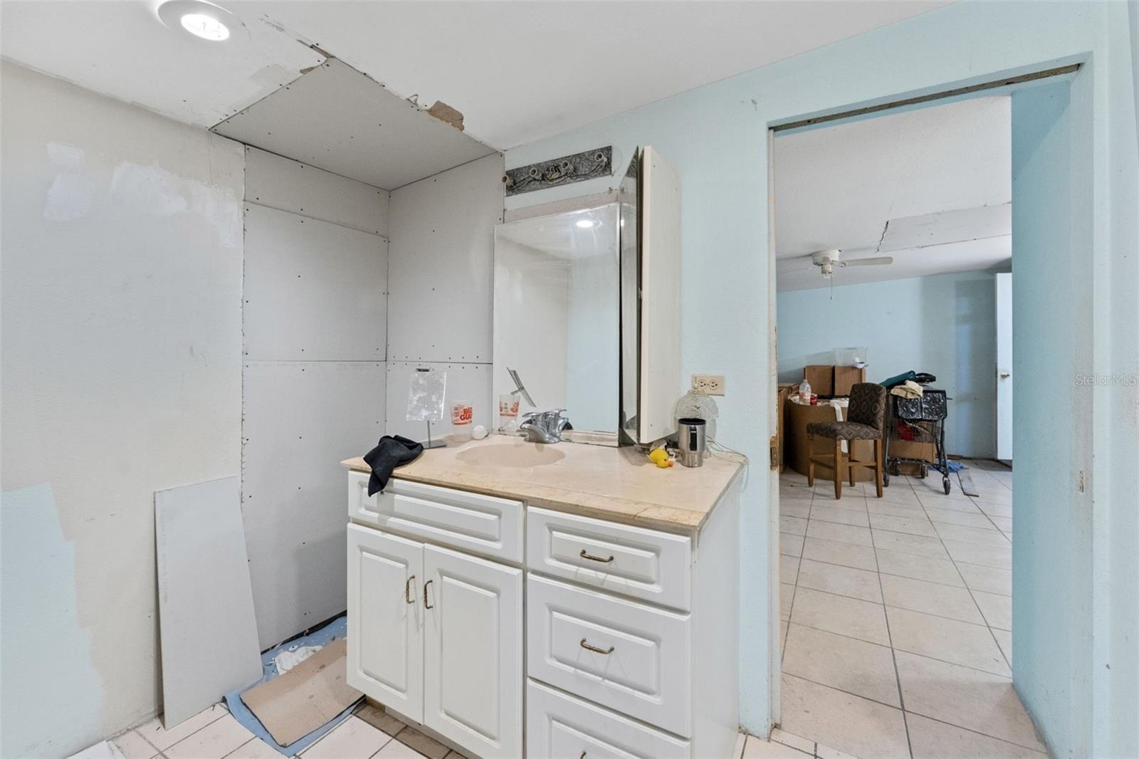 PINE KNOLL - Commercial Sale