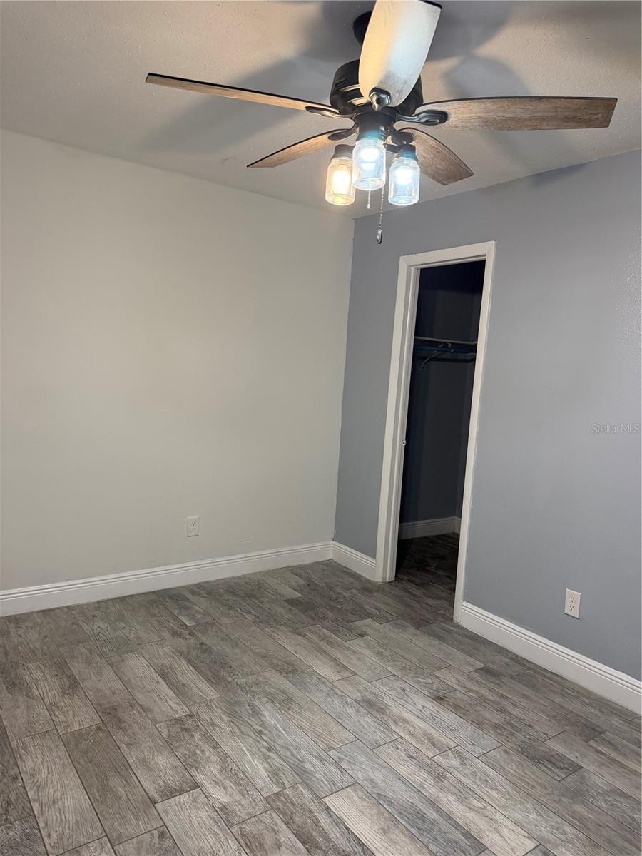 THE GREENS OF TOWNN COUNTRY - Residential