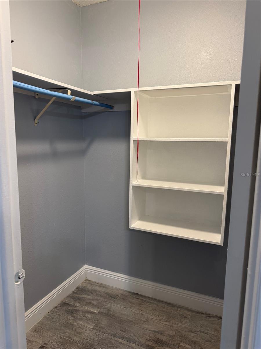 THE GREENS OF TOWNN COUNTRY - Residential