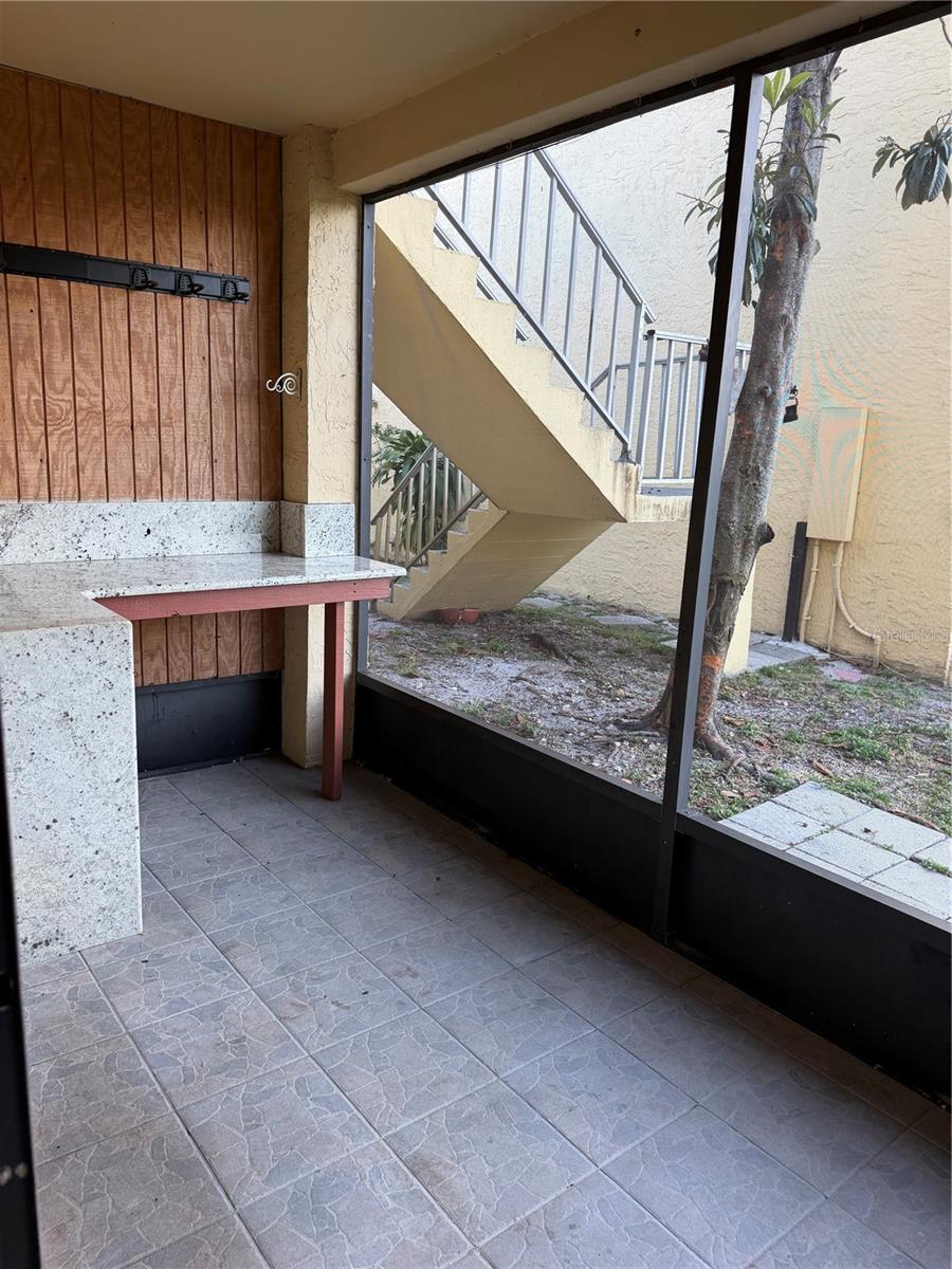 THE GREENS OF TOWNN COUNTRY - Residential