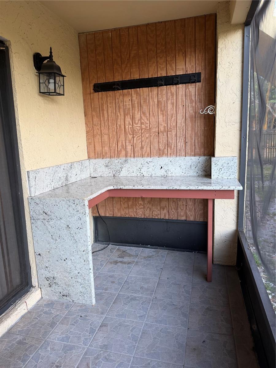 THE GREENS OF TOWNN COUNTRY - Residential