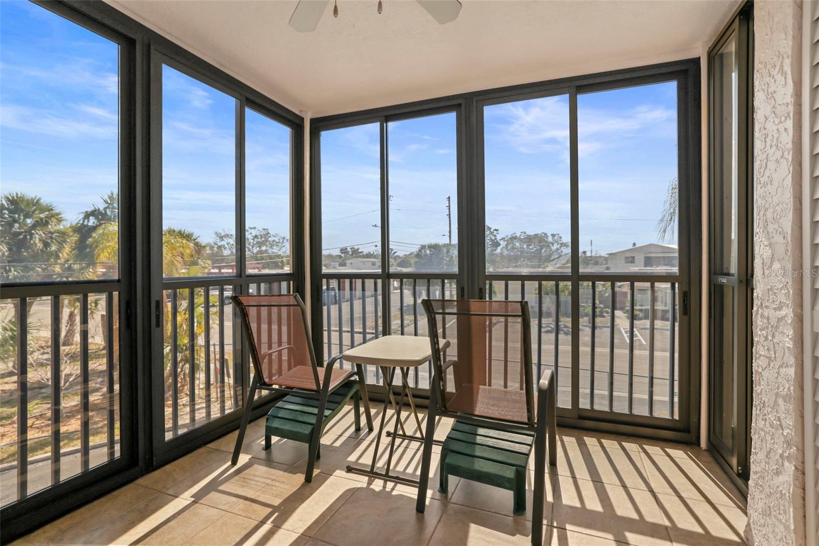 HARBOR POINTE CONDO - Residential