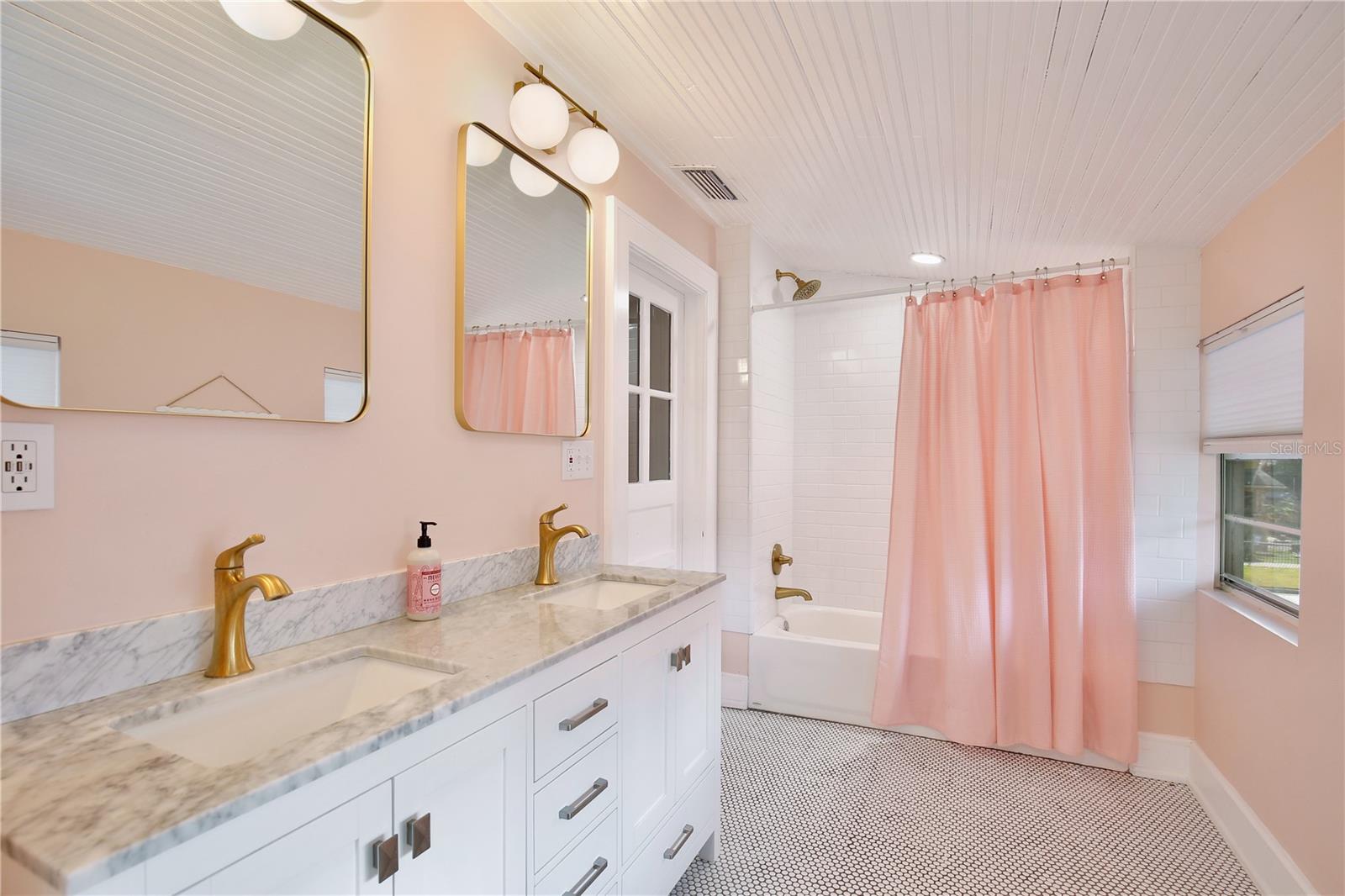 SANFORD TOWN OF - Residential