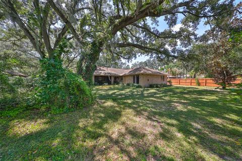 A home in VALRICO