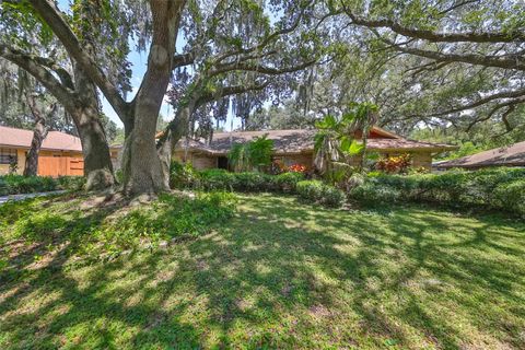 A home in VALRICO