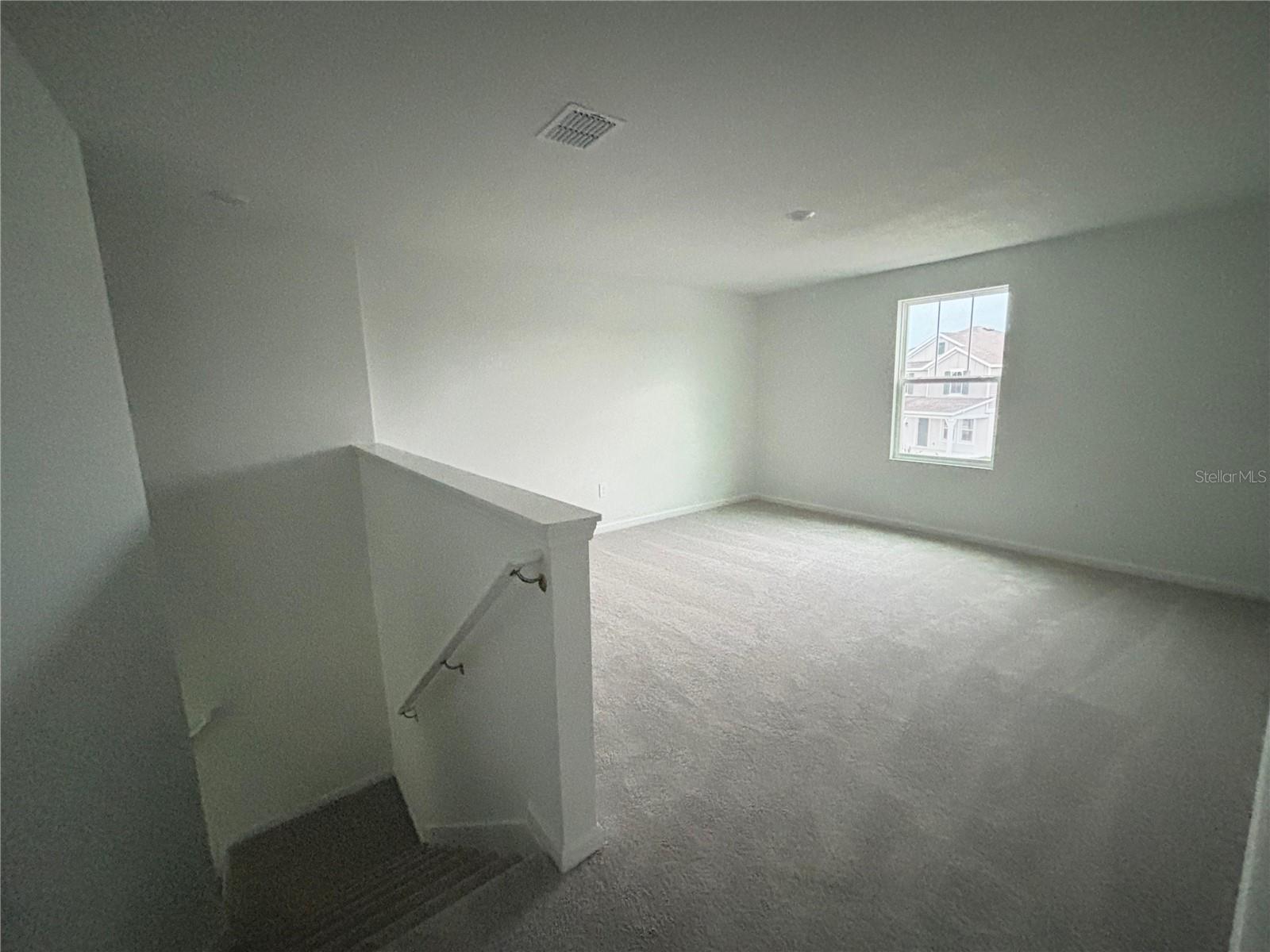 KNIGHTSBRIDGE 50S - Residential Lease