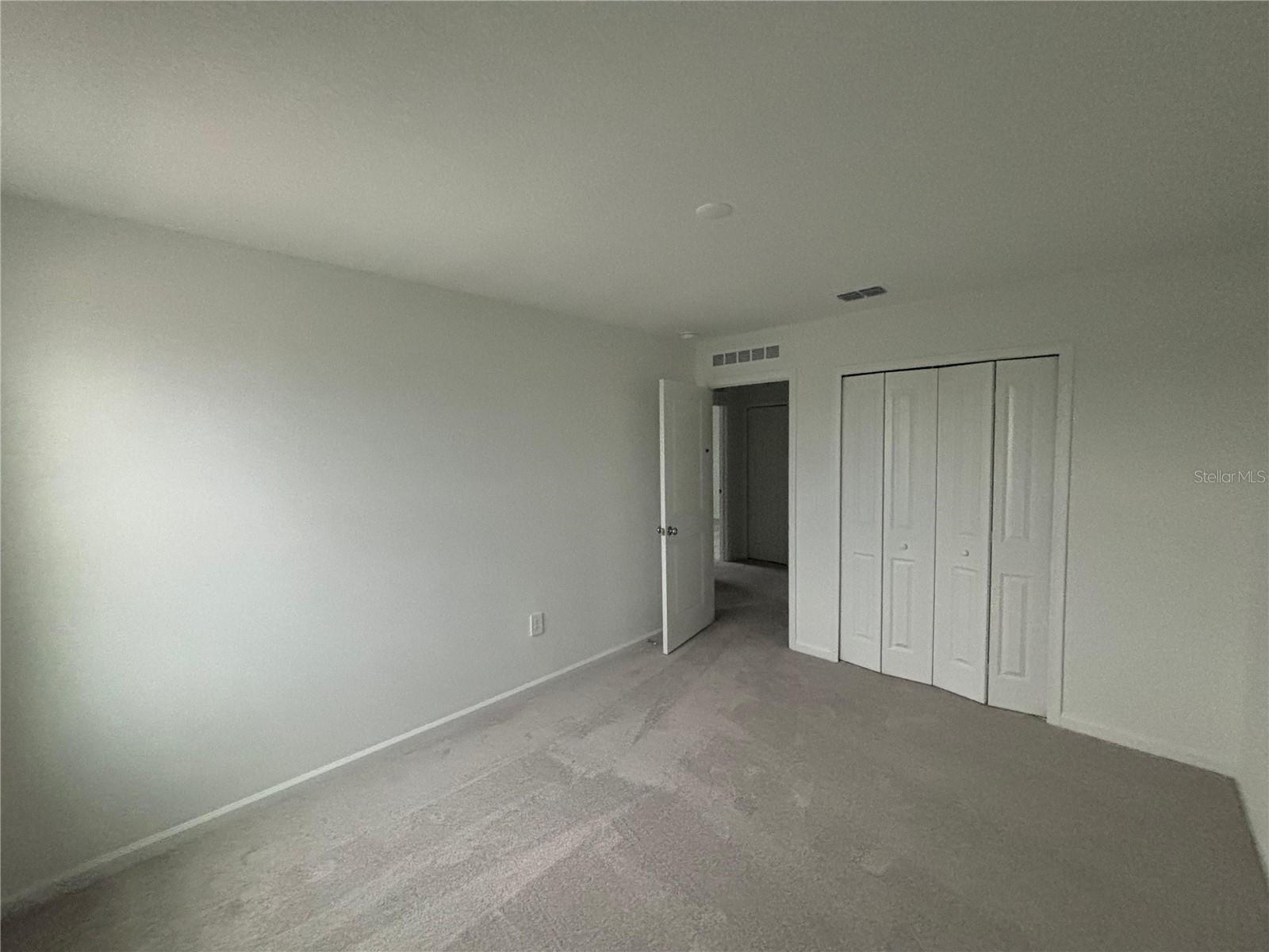 KNIGHTSBRIDGE 50S - Residential Lease