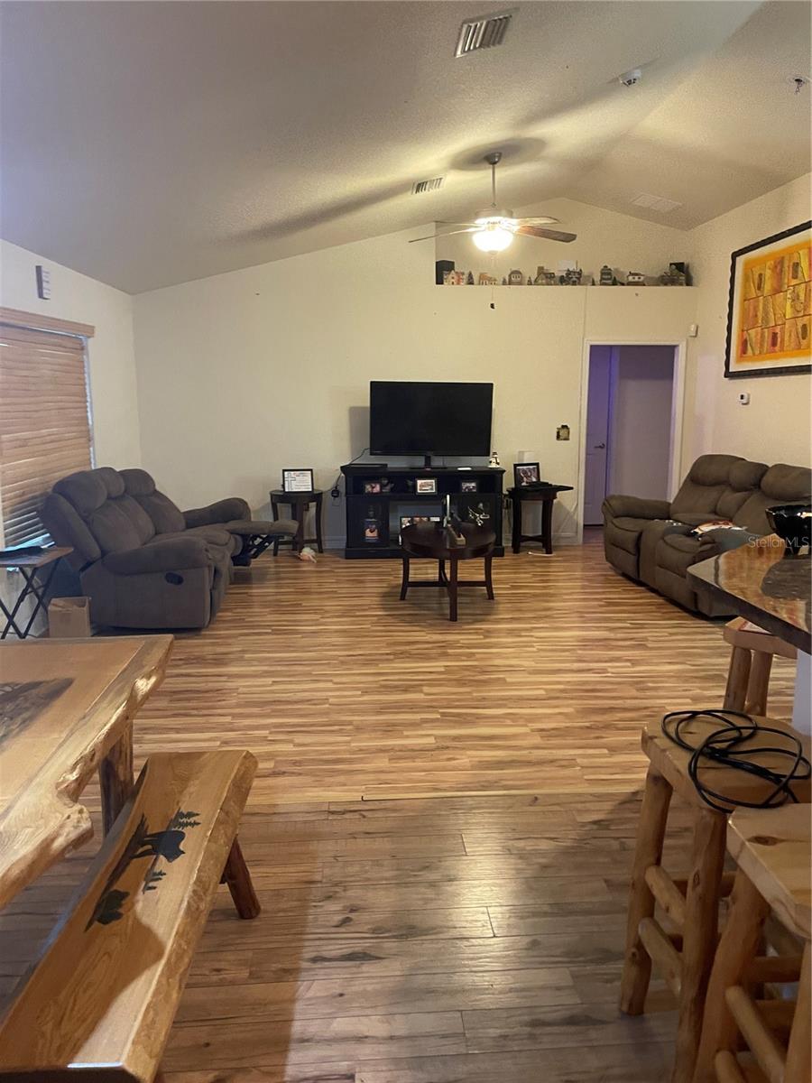 COBBLESTONE NORTH - Residential