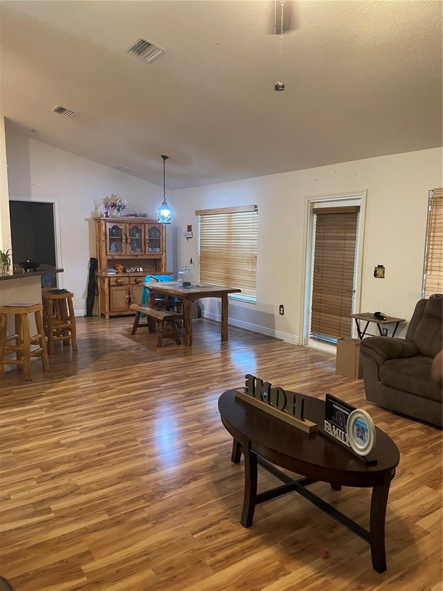 COBBLESTONE NORTH - Residential