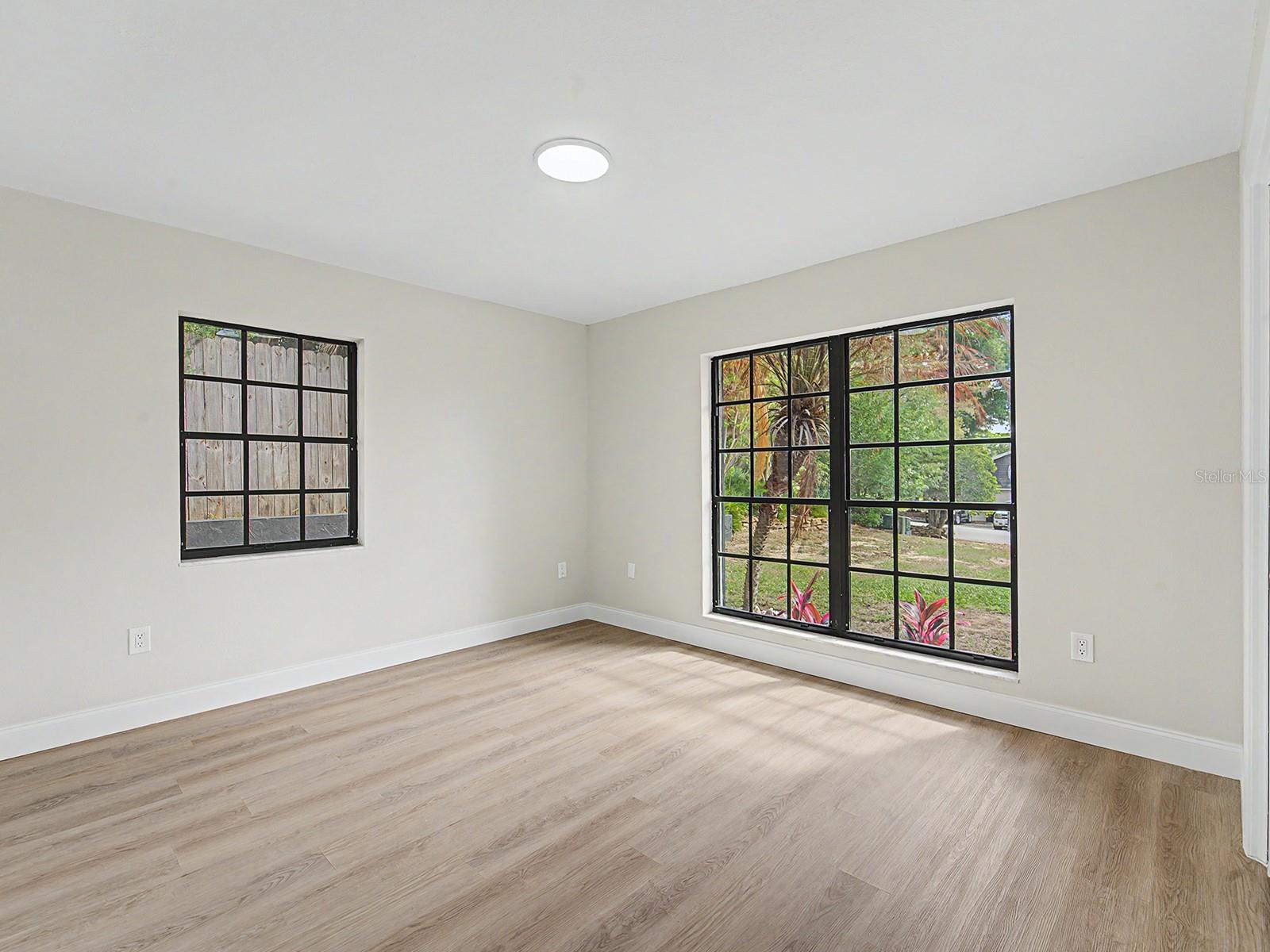 COUNTRY OAKS LAKELAND - Residential