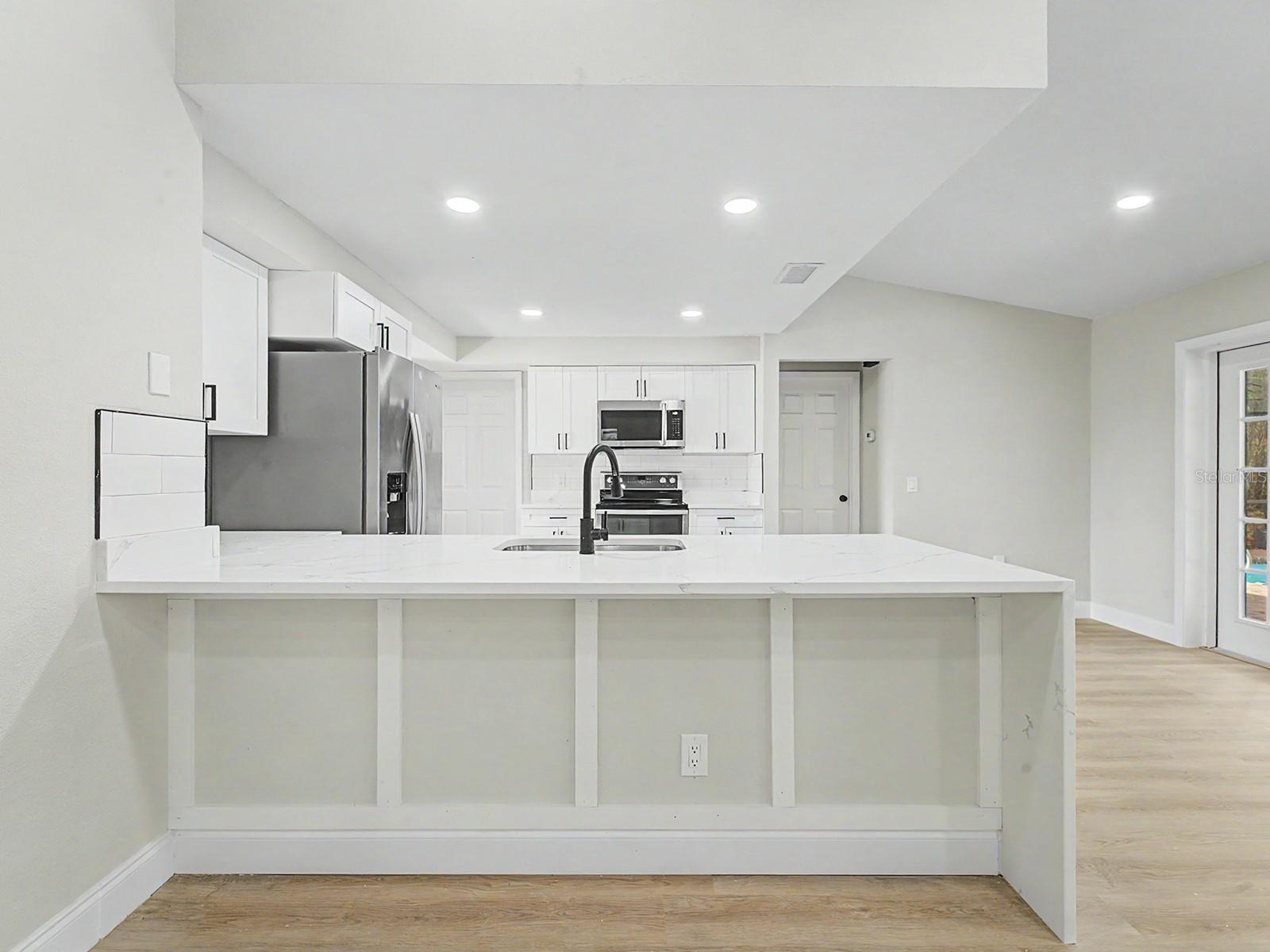 COUNTRY OAKS LAKELAND - Residential