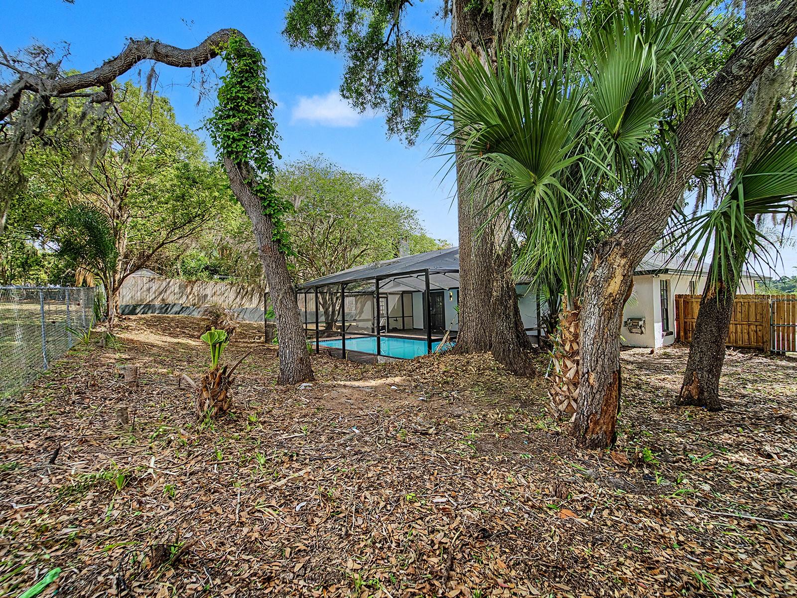 COUNTRY OAKS LAKELAND - Residential