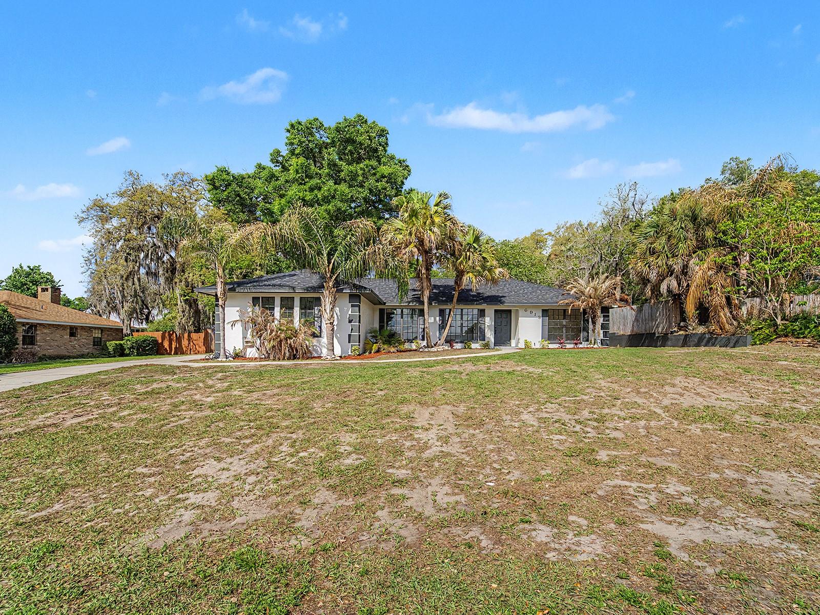 COUNTRY OAKS LAKELAND - Residential