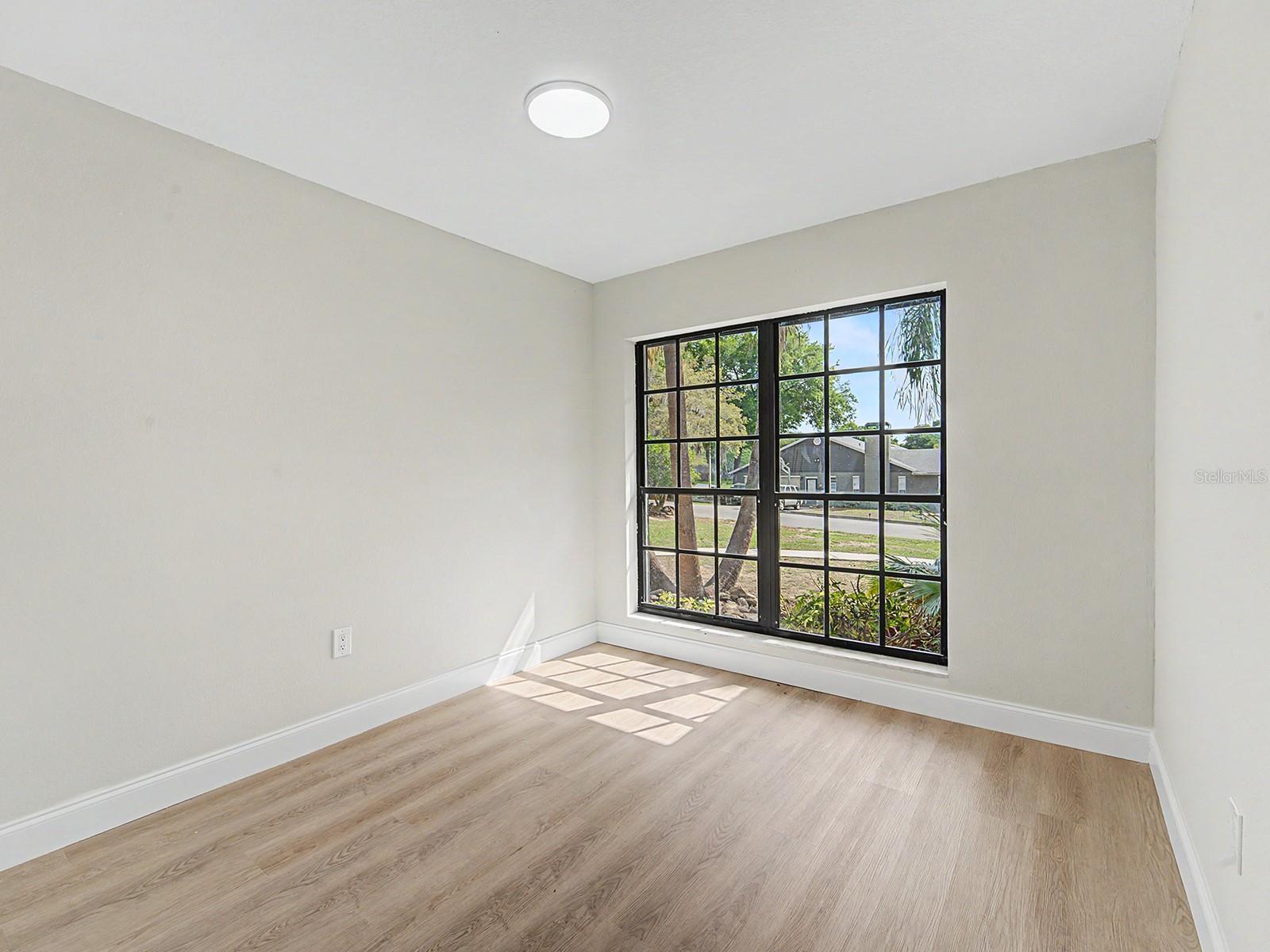 COUNTRY OAKS LAKELAND - Residential