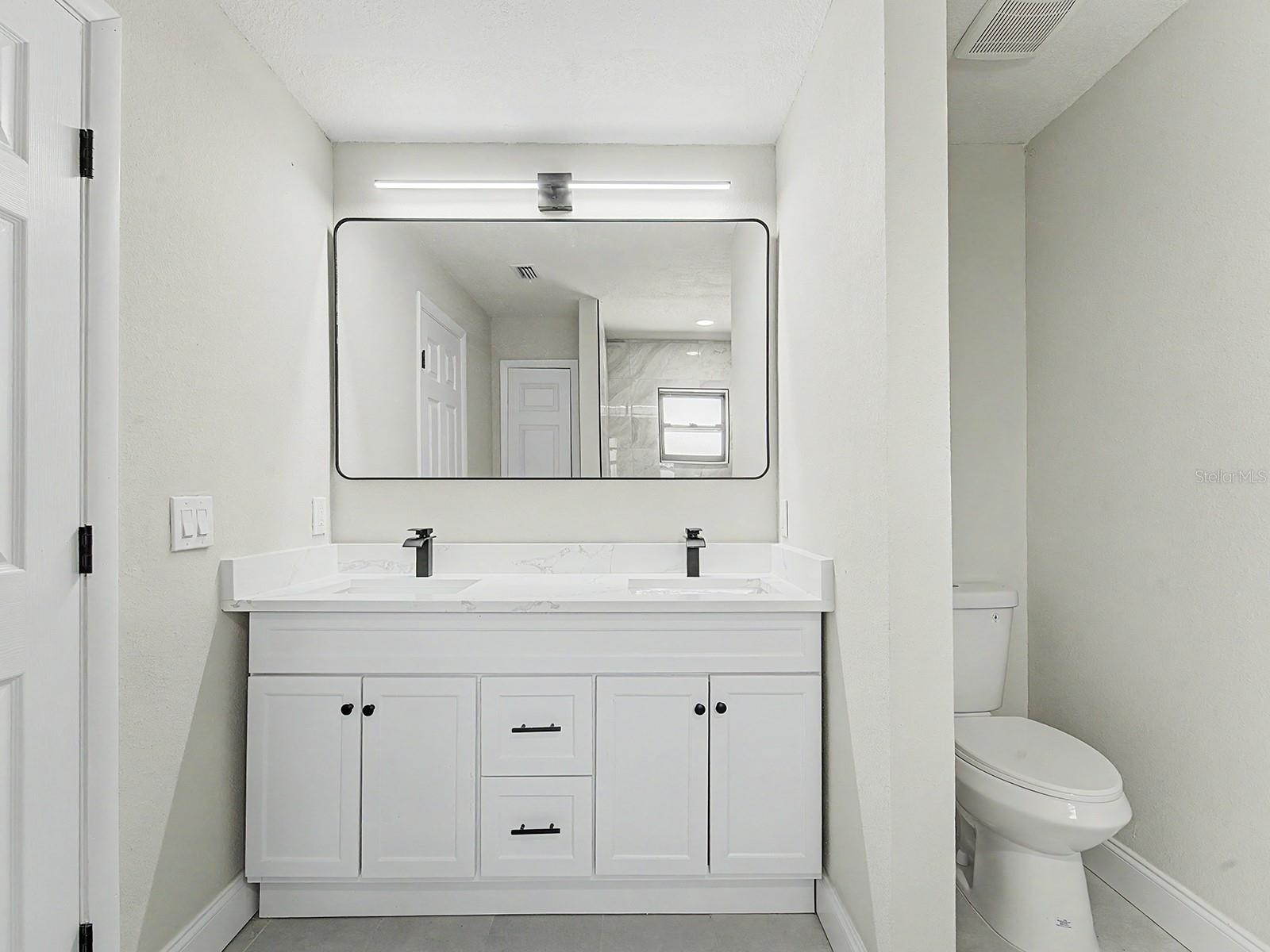 COUNTRY OAKS LAKELAND - Residential