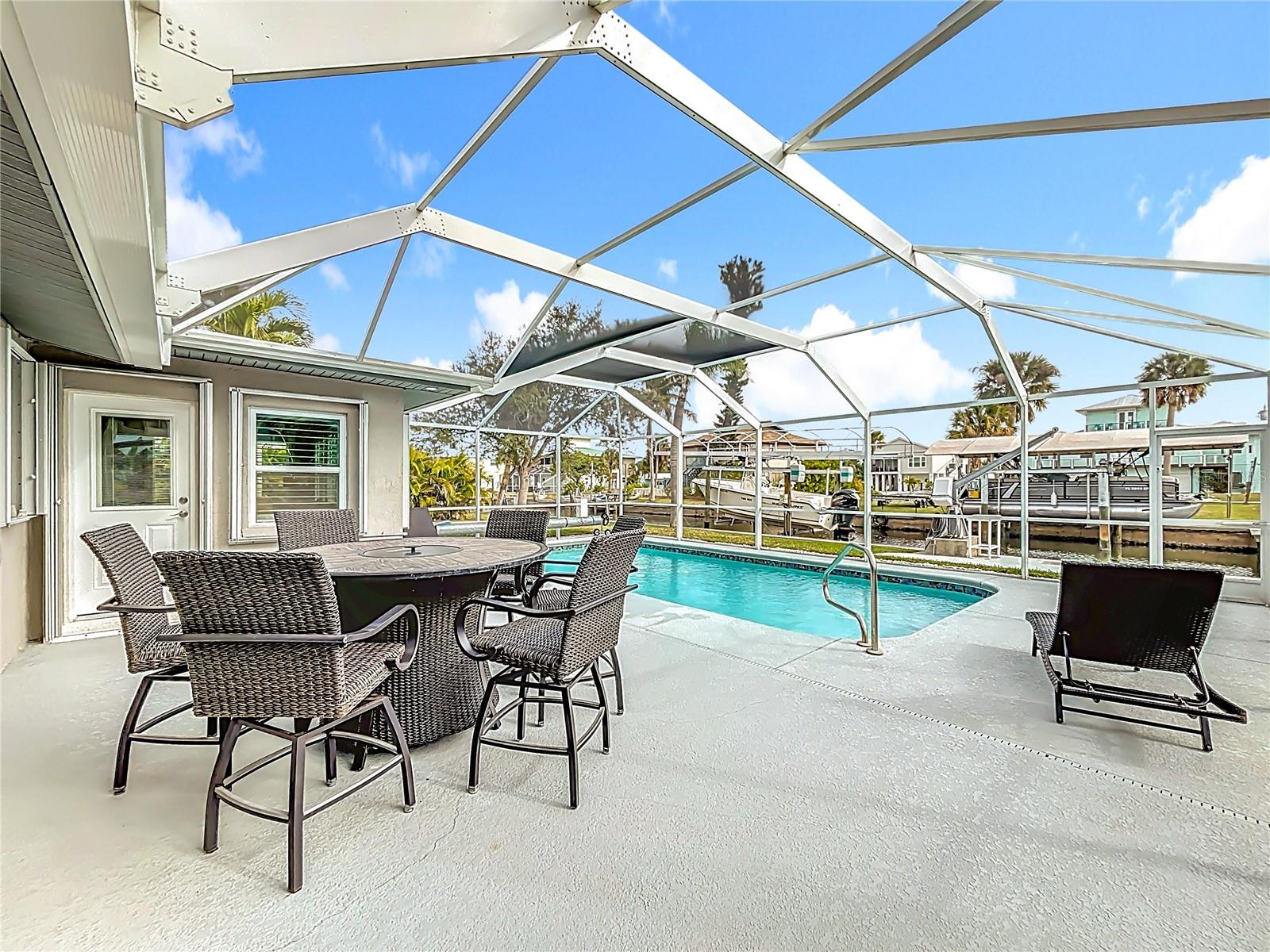 PALM POINT - Residential