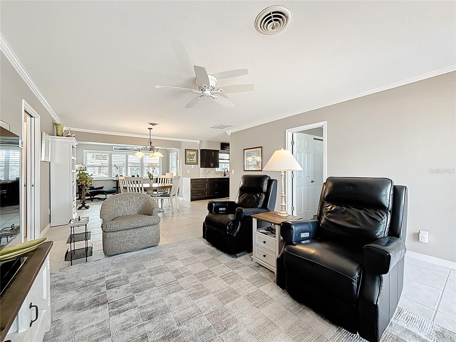 PALM POINT - Residential