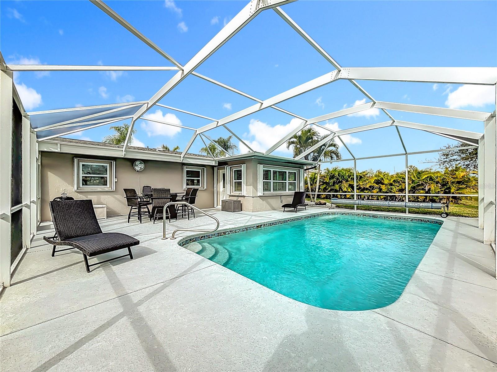 PALM POINT - Residential