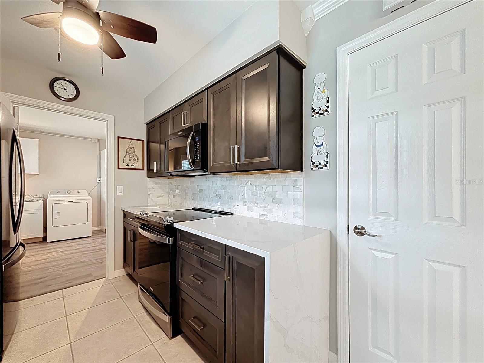 PALM POINT - Residential