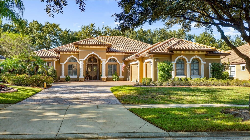 Photo of 9524 San Fernando Court, Howey In The Hills, FL 34737 (MLS # G5119350)