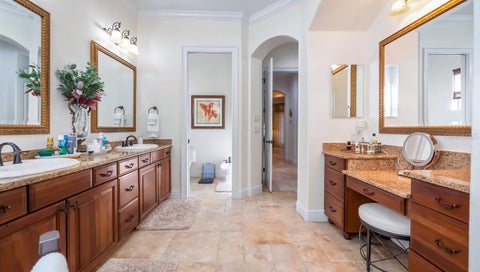 Tiny photo for 9524 San Fernando Court, Howey In The Hills, FL 34737 (MLS # G5119350)