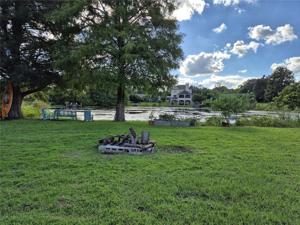 Photo of 9 Poinsettia Drive, Debary, FL 32713 (MLS # O6353316)