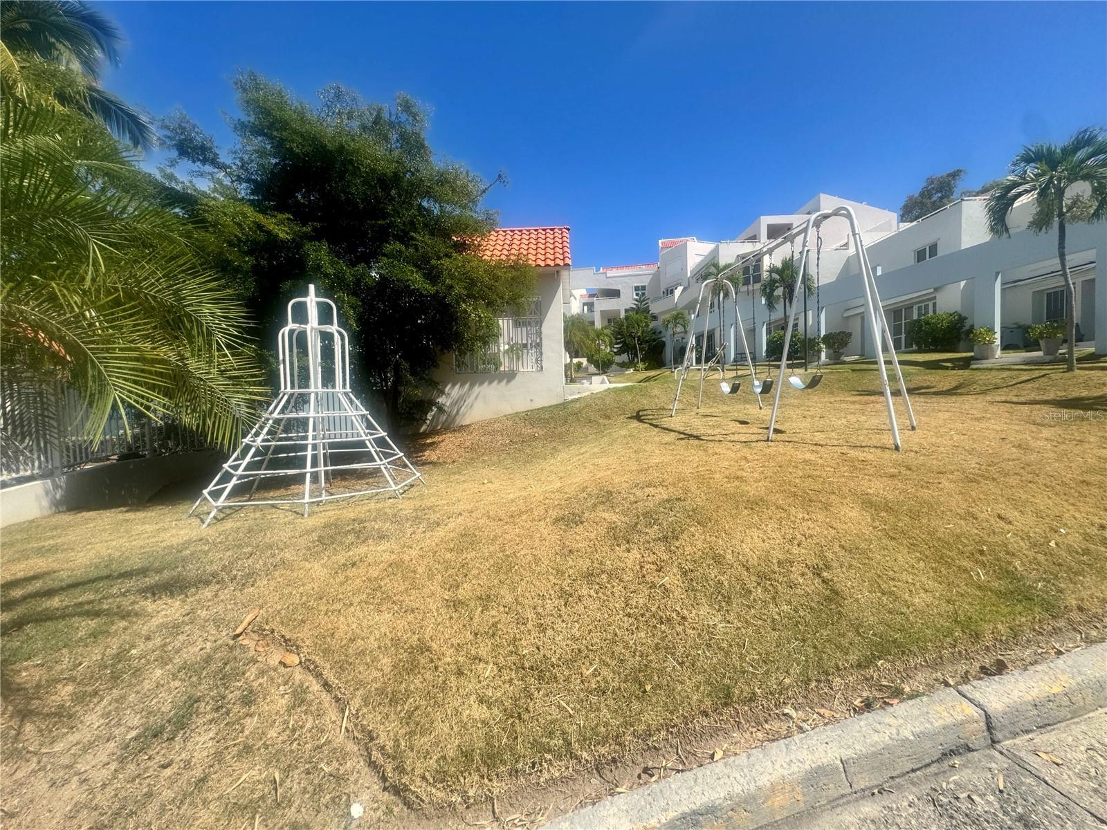PALMARINA CLUB - Residential