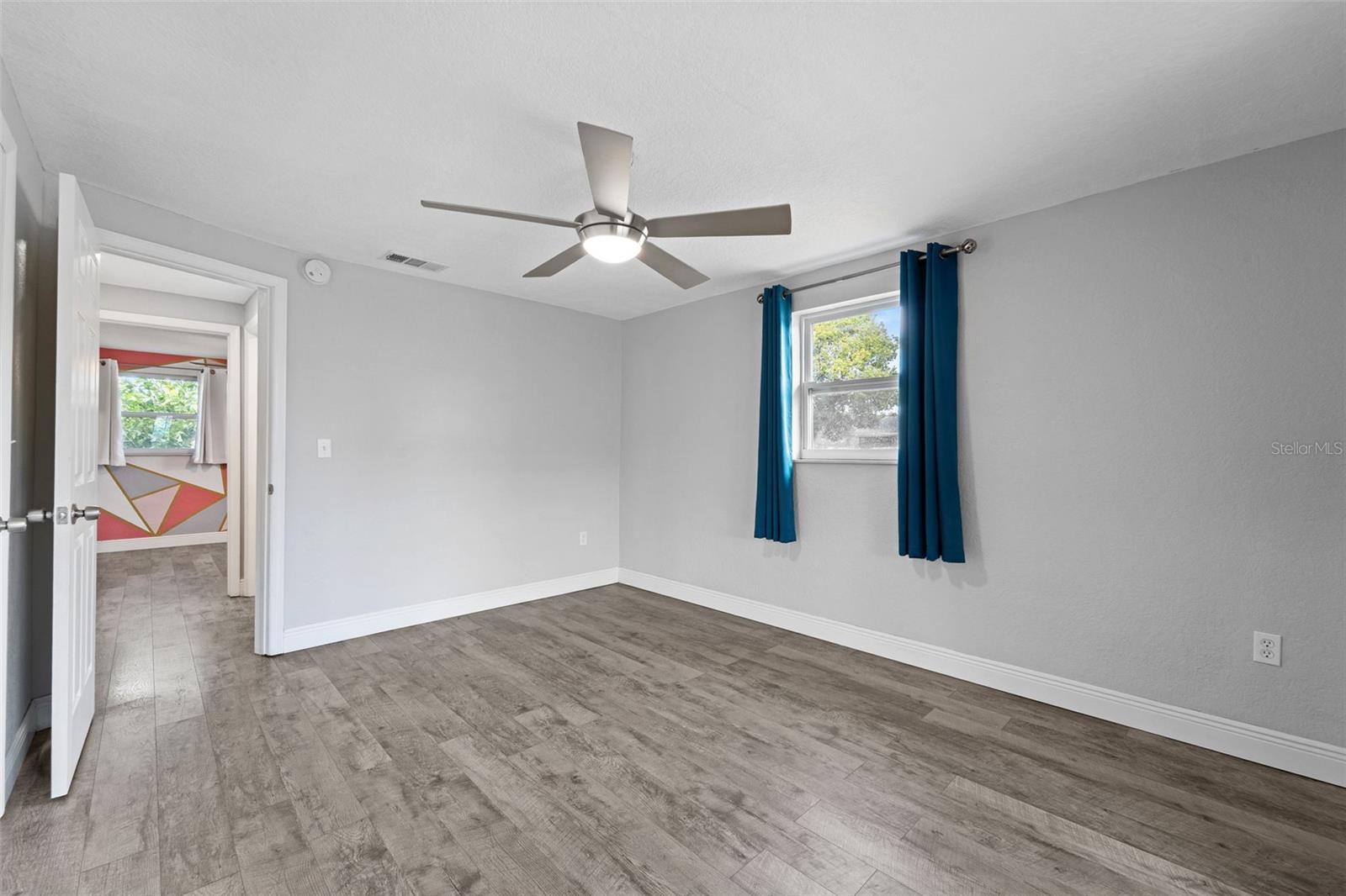 BEACON SQUARE - Residential