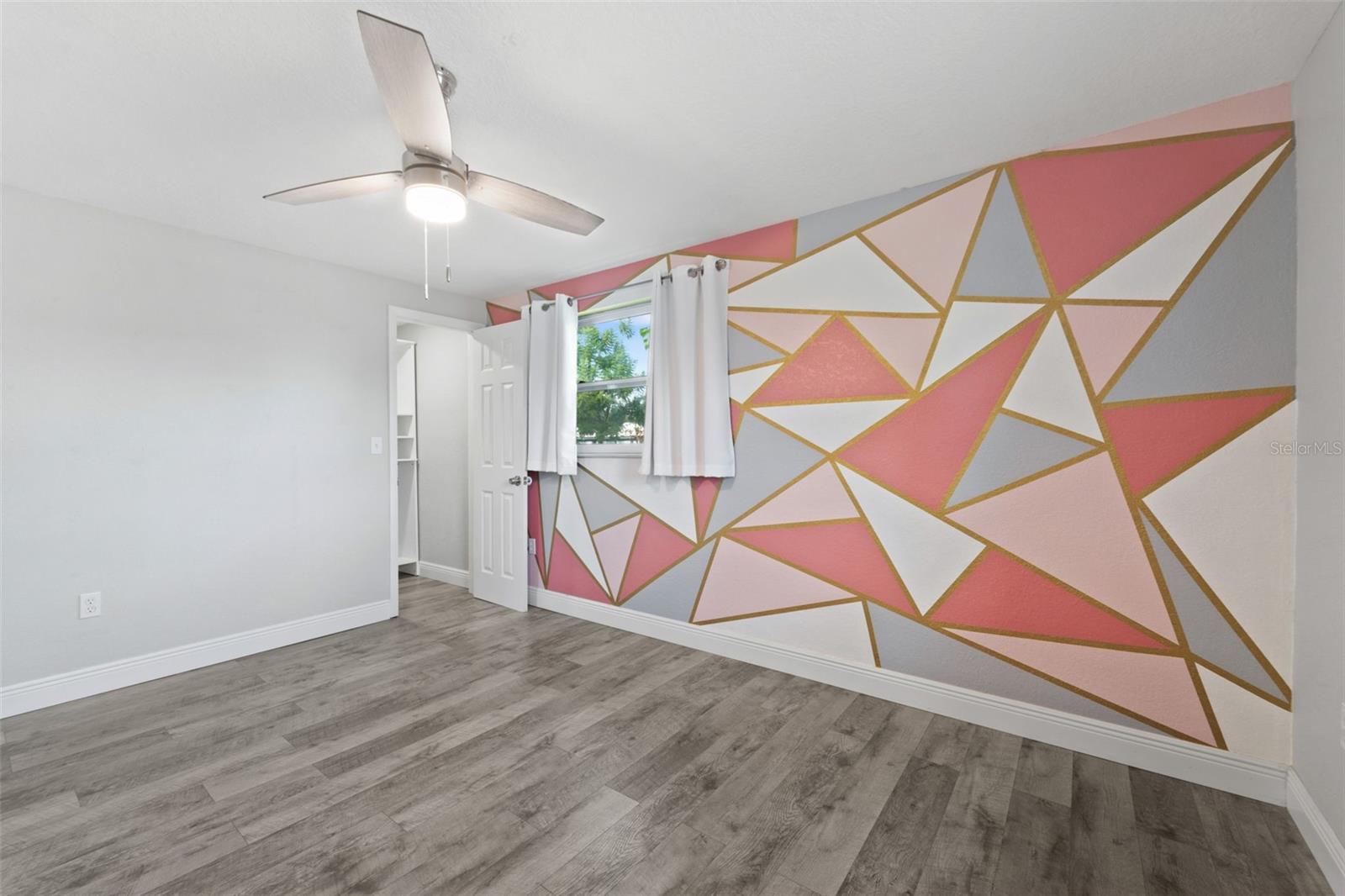 BEACON SQUARE - Residential