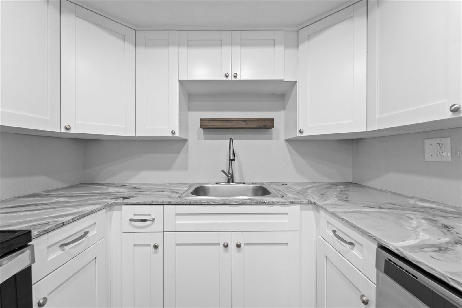 BEACON SQUARE - Residential