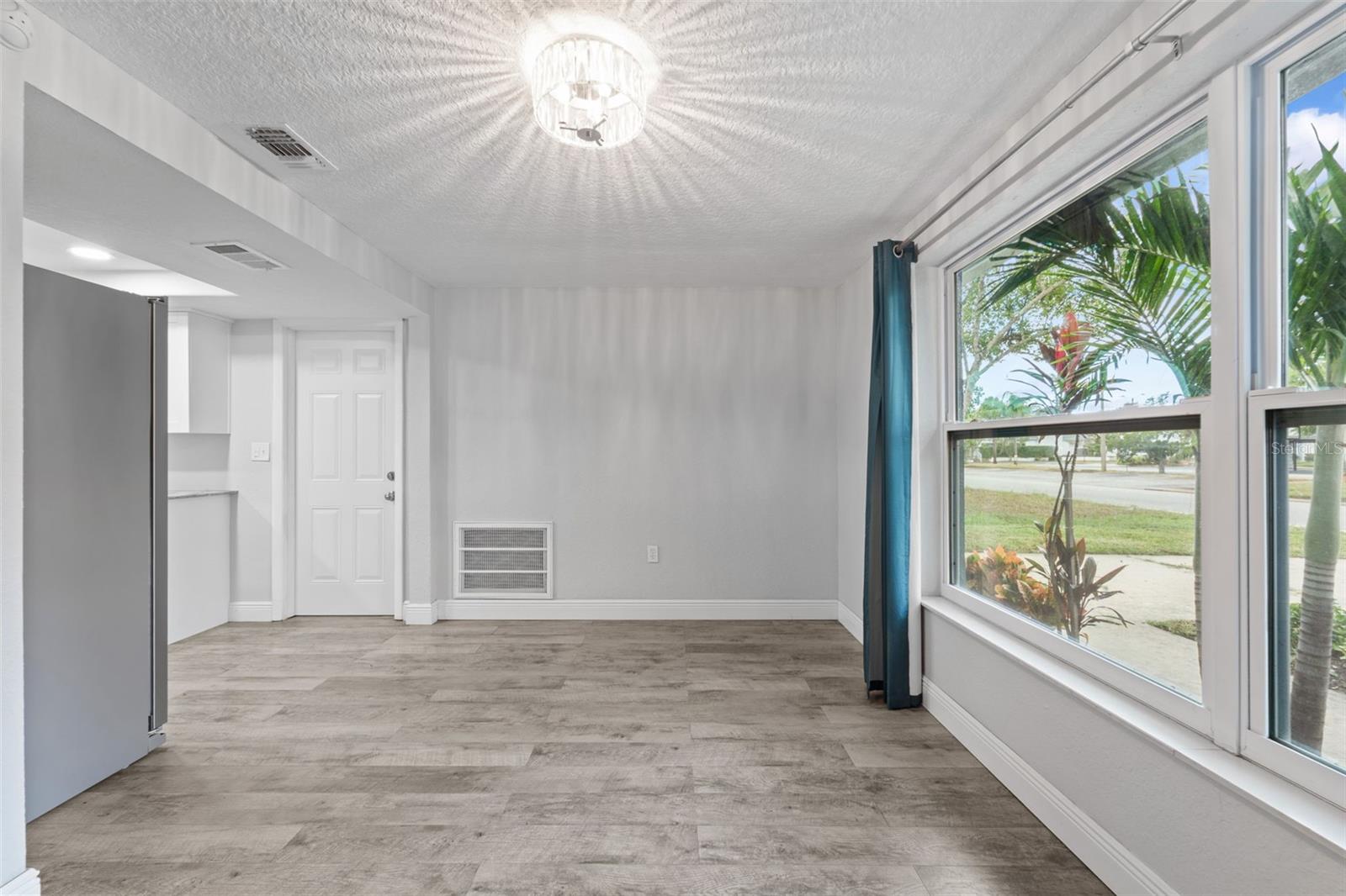 BEACON SQUARE - Residential