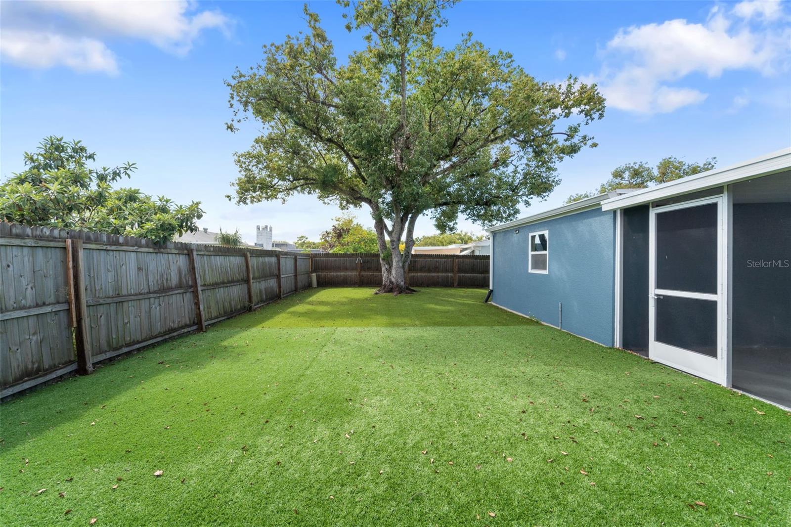 BEACON SQUARE - Residential