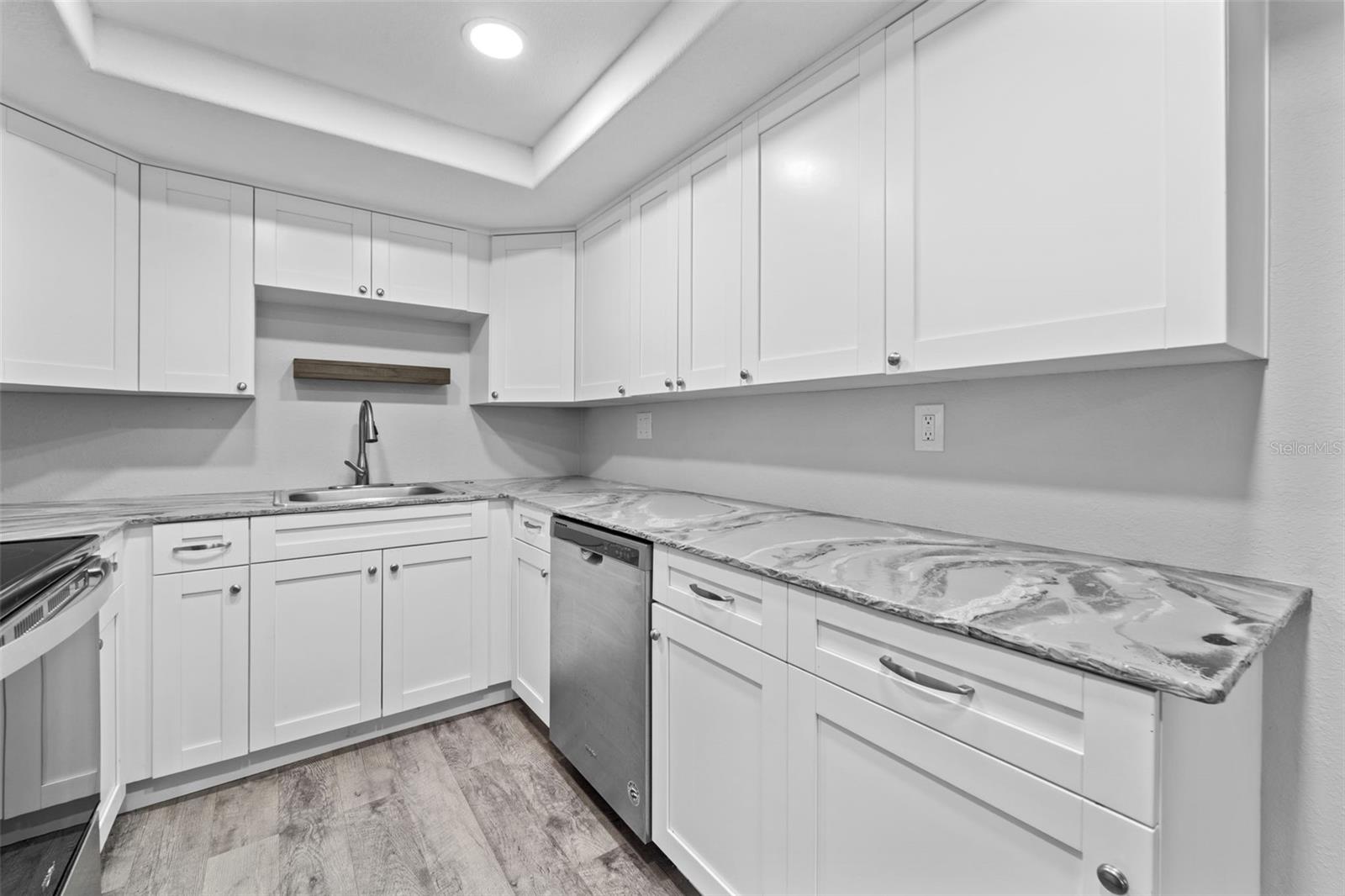 BEACON SQUARE - Residential