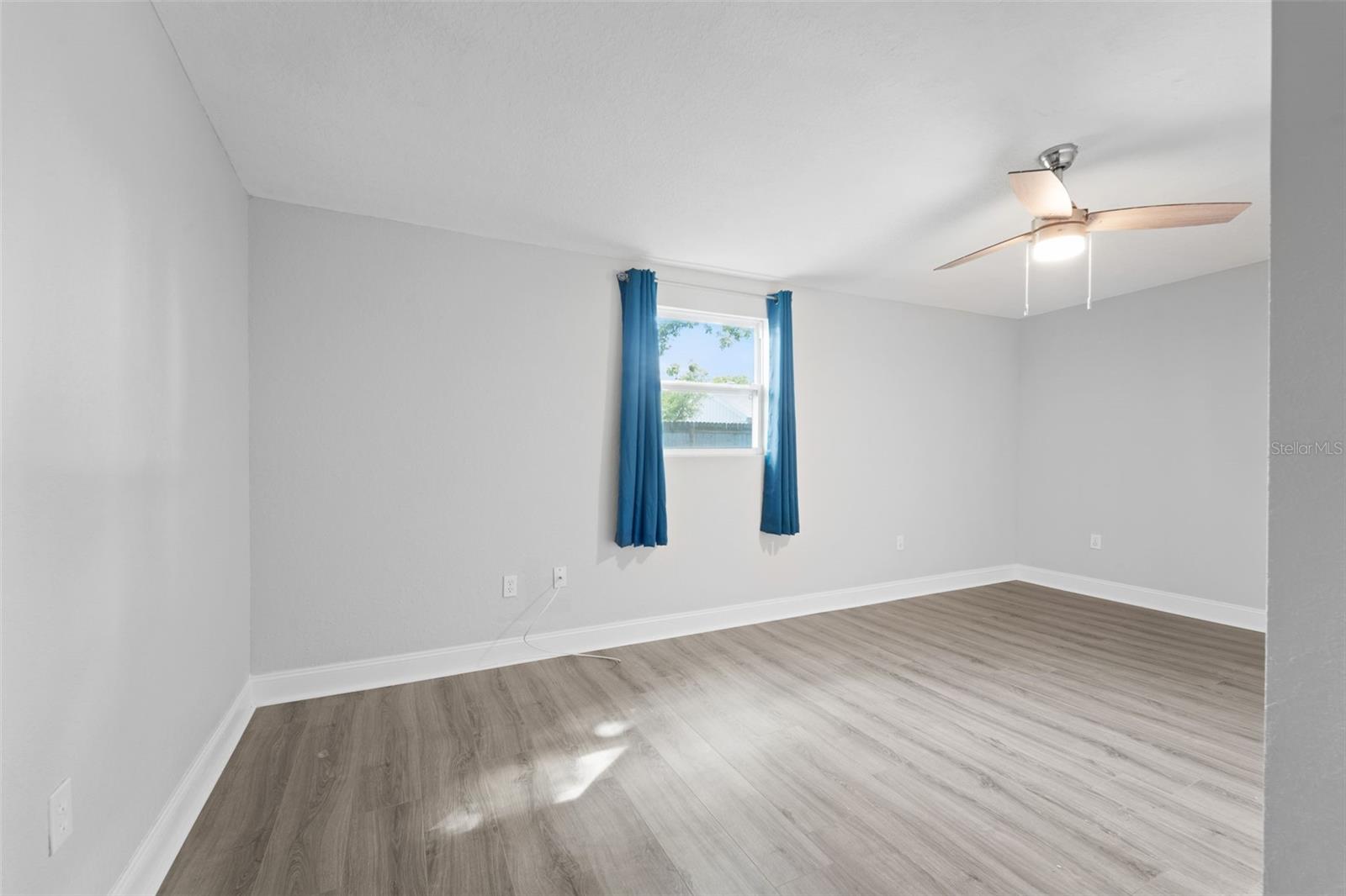 BEACON SQUARE - Residential