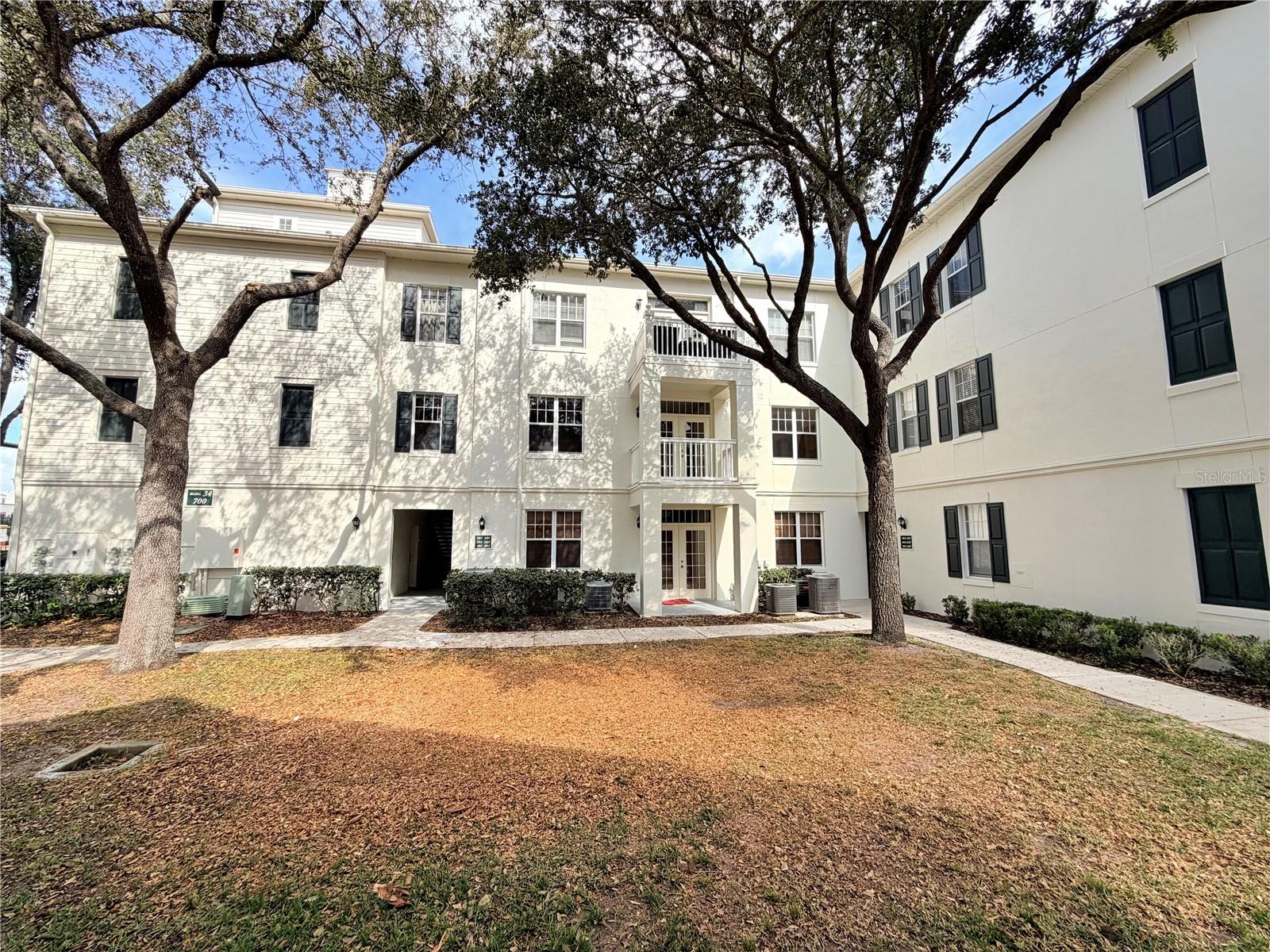 700 SIENA PALM DRIVE 305