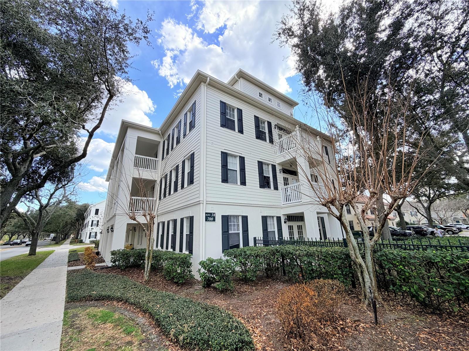 700 SIENA PALM DRIVE 305