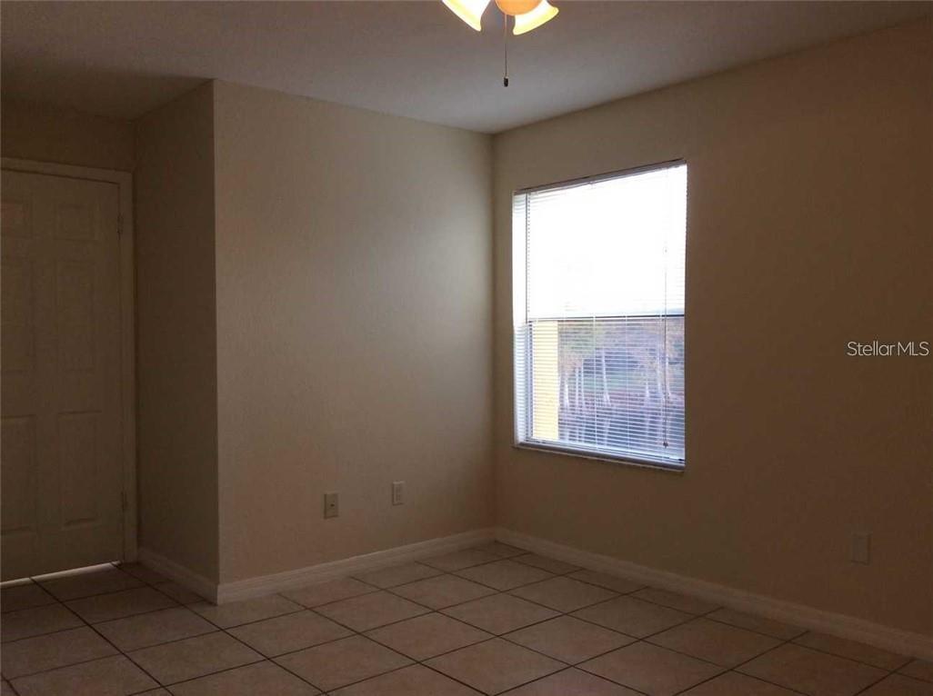 VENETIAN PLACE - Residential