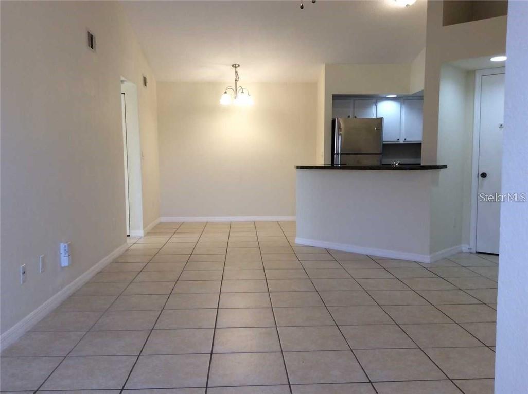 VENETIAN PLACE - Residential