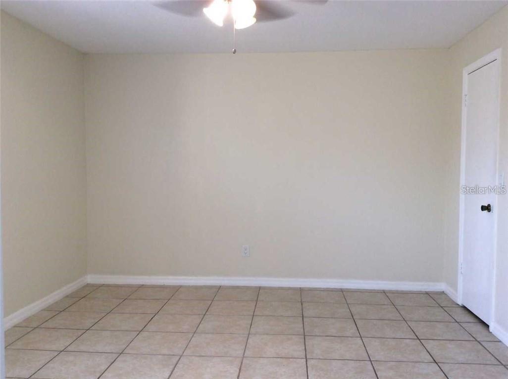 VENETIAN PLACE - Residential