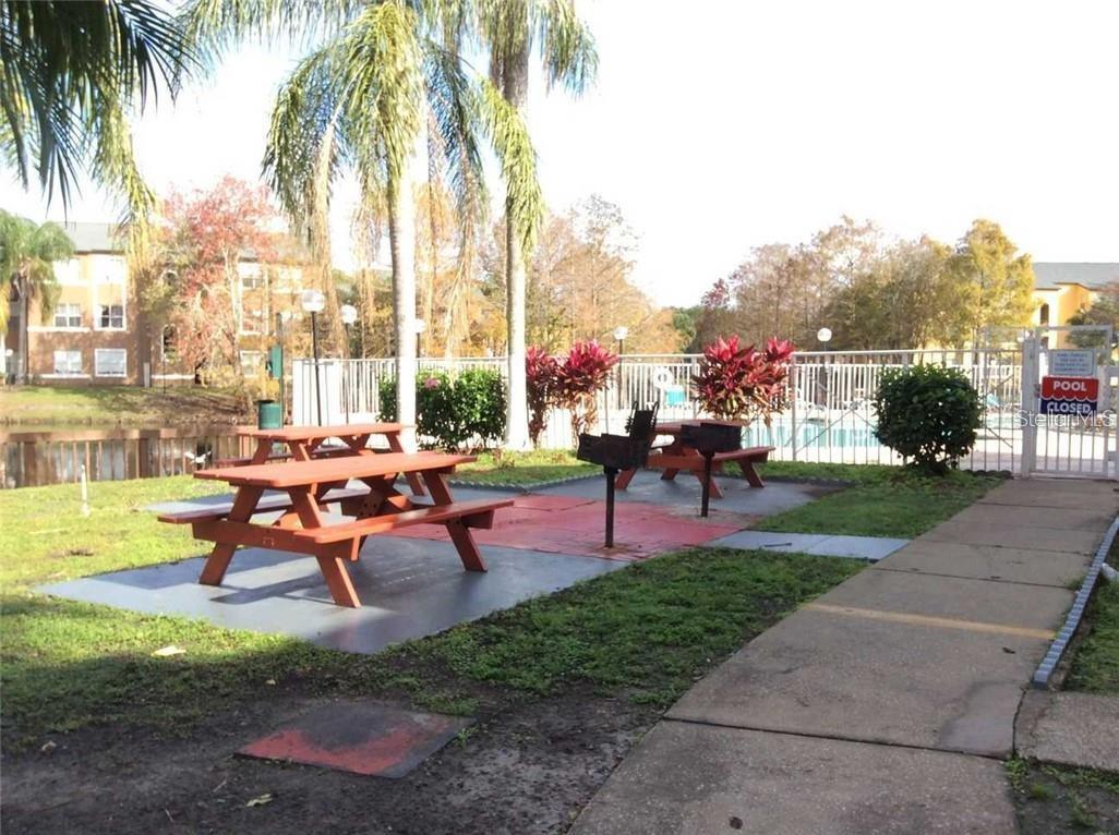 VENETIAN PLACE - Residential