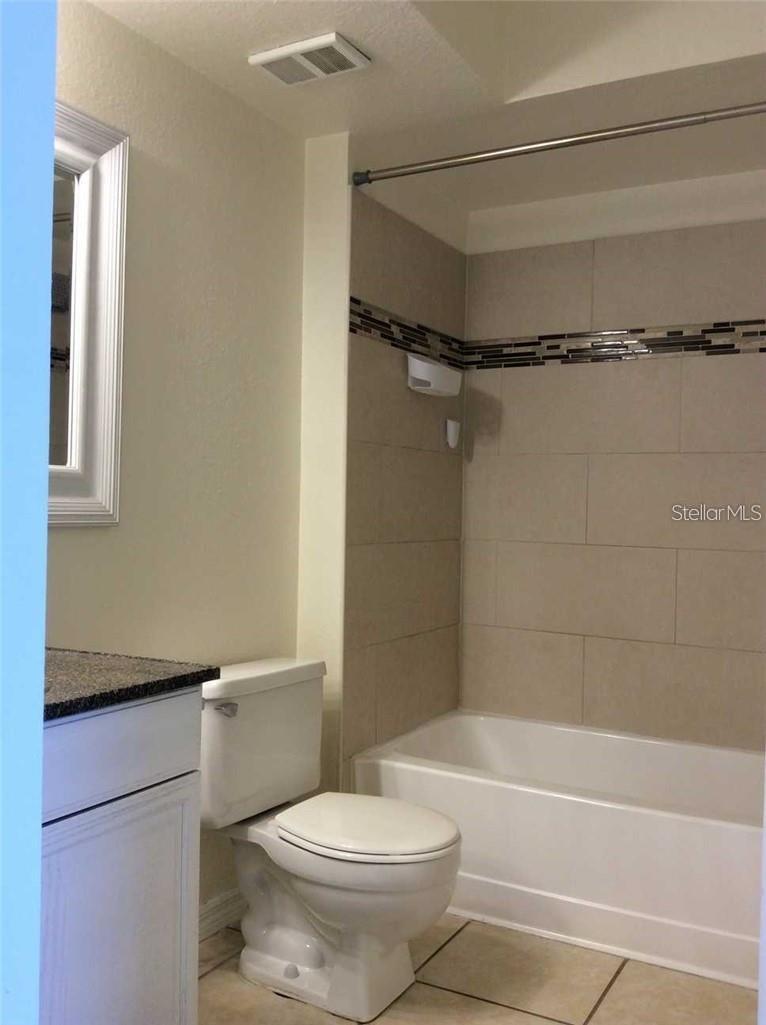 VENETIAN PLACE - Residential