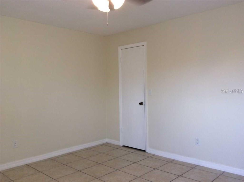 VENETIAN PLACE - Residential