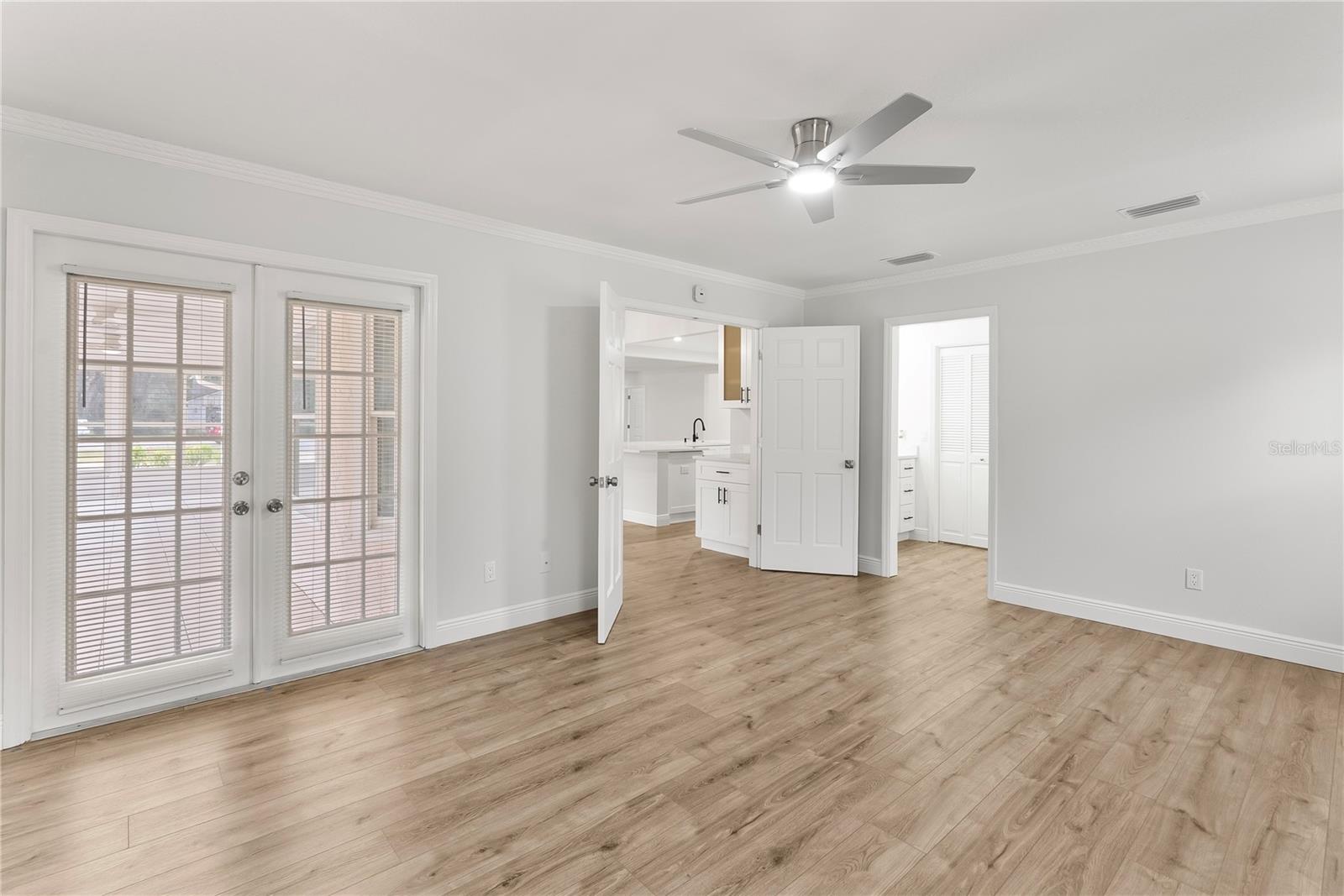 COVE AT LAKE MIRA - Residential